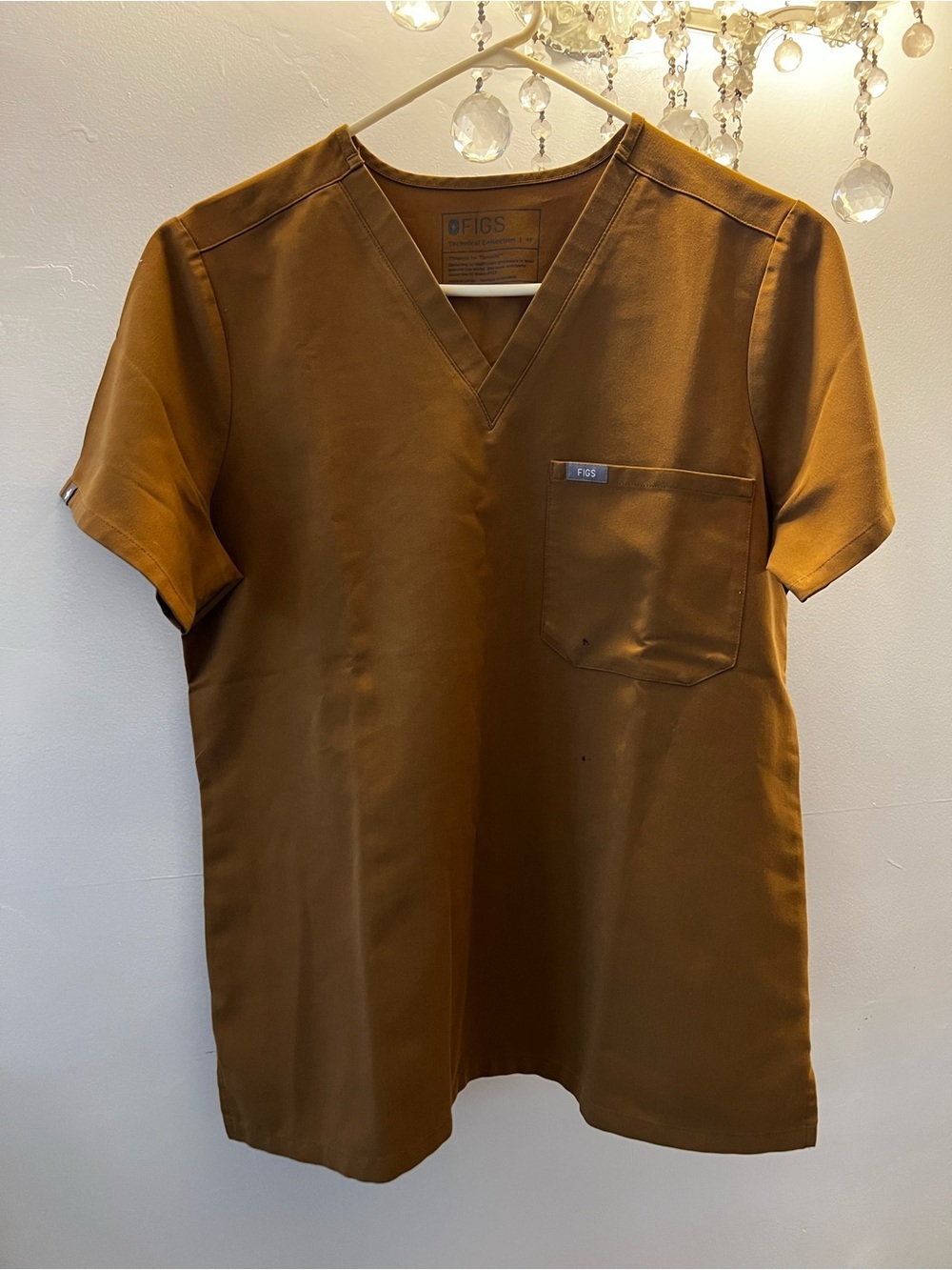 Figs V-Neck Shirt in Cognac Brown